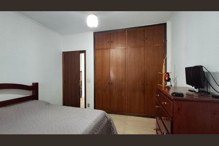 Casa à venda com 260m², 3 quartos e 3 vagas Casa à venda com 260m², 3 quartos e 3 vagasQuarto 2