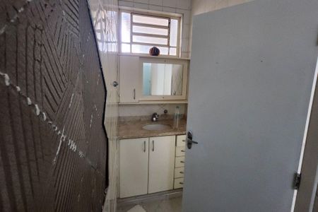 Casa para alugar com 492m², 3 quartos e 2 vagasBanheiro da Suíte
