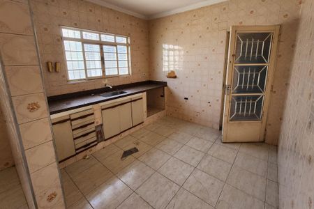 Casa para alugar com 492m², 3 quartos e 2 vagasCozinha