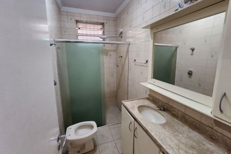 Casa para alugar com 492m², 3 quartos e 2 vagasBanheiro