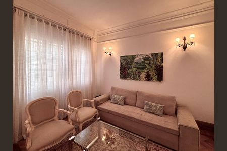 Apartamento à venda com 110m², 2 quartos e 1 vagaSala