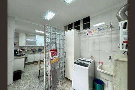 Apartamento à venda com 110m², 2 quartos e 1 vagaÁrea de Serviço