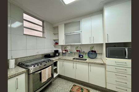 Apartamento à venda com 110m², 2 quartos e 1 vagaCozinha