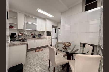 Apartamento à venda com 110m², 2 quartos e 1 vagaCozinha