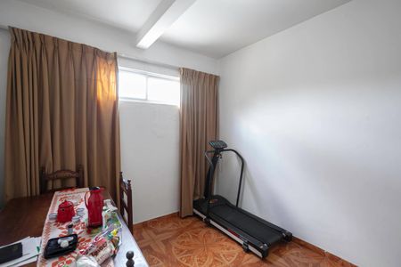 Casa à venda com 200m², 4 quartos e 4 vagasQuarto 4