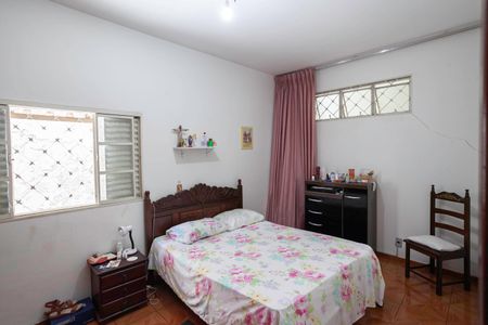 Casa à venda com 200m², 4 quartos e 4 vagasQuarto 3