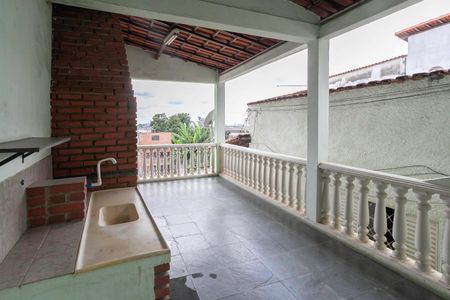 Casa à venda com 200m², 4 quartos e 4 vagasTerraço
