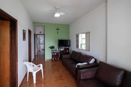 Sala de casa à venda com 4 quartos, 200m² em Aparecida, Belo Horizonte