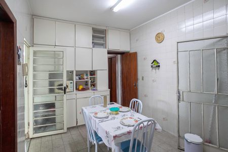Casa à venda com 200m², 4 quartos e 4 vagasCozinha
