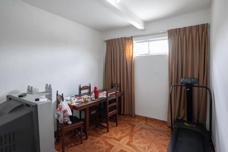 Casa à venda com 200m², 4 quartos e 4 vagasQuarto 4