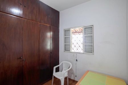Casa à venda com 200m², 4 quartos e 4 vagasQuarto 1