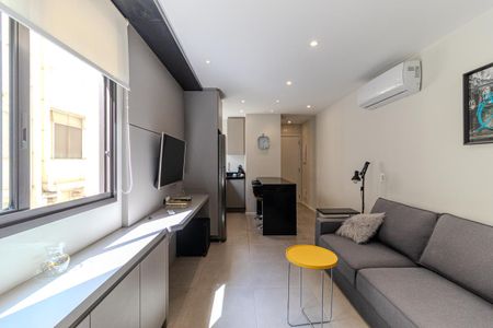Sala de kitnet/studio para alugar com 1 quarto, 46m² em Santa Cecilia, São Paulo