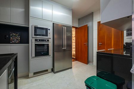 Apartamento à venda com 133m², 3 quartos e 2 vagasCozinha