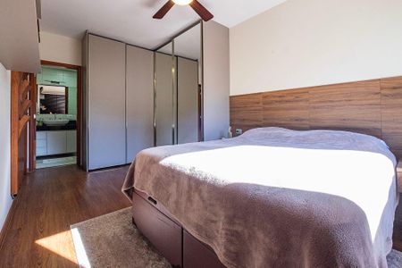 Apartamento à venda com 133m², 3 quartos e 2 vagasSuíte