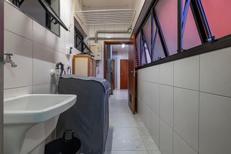 Apartamento à venda com 133m², 3 quartos e 2 vagasÁrea de Serviço