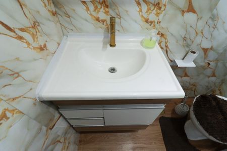 Apartamento à venda com 52m², 2 quartos e 1 vaga Apartamento à venda com 52m², 2 quartos e 1 vagaBanheiro