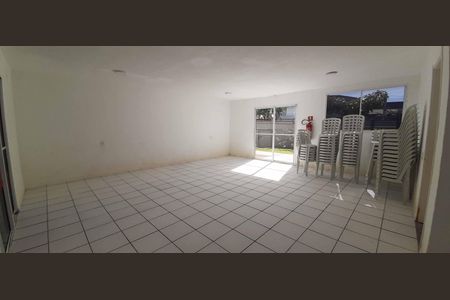 Apartamento à venda com 58m², 2 quartos e sem vagaÁrea comum - Salão de festas
