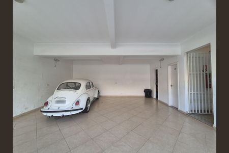 Apartamento para alugar com 60m², 2 quartos e 3 vagas Apartamento para alugar com 60m², 2 quartos e 3 vagasGaragem