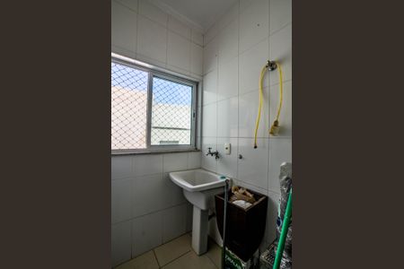 Apartamento para alugar com 60m², 2 quartos e 3 vagas Apartamento para alugar com 60m², 2 quartos e 3 vagasCozinha e Área de Serviço