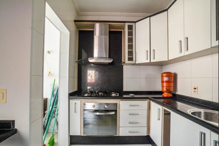 Apartamento para alugar com 60m², 2 quartos e 3 vagas Apartamento para alugar com 60m², 2 quartos e 3 vagasCozinha e Área de Serviço