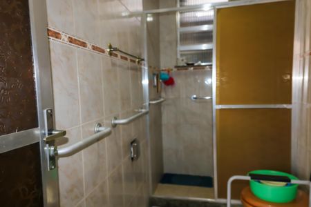 Casa de condomínio à venda com 345m², 2 quartos e 1 vagaBanheiro do Quarto Suíte - Casa 2