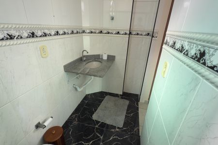 Apartamento para alugar com 78m², 2 quartos e 1 vaga Apartamento para alugar com 78m², 2 quartos e 1 vagaBanheiro da Suíte