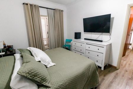 Casa para alugar com 540m², 4 quartos e 5 vagasSuíte 2