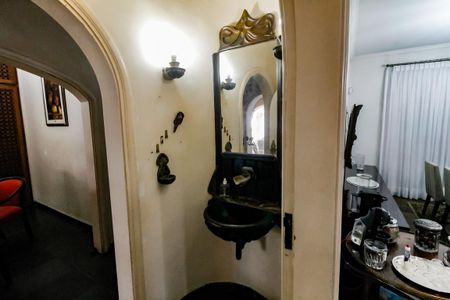 Casa para alugar com 540m², 4 quartos e 5 vagasLavabo