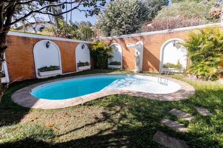 Casa para alugar com 540m², 4 quartos e 5 vagasPiscina