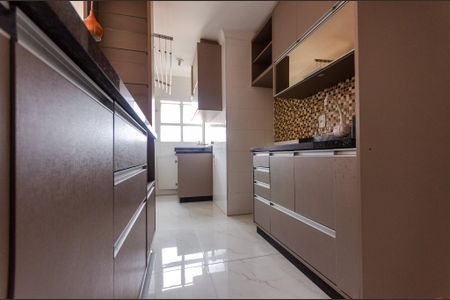 Apartamento à venda com 52m², 2 quartos e 1 vaga Apartamento à venda com 52m², 2 quartos e 1 vagaCozinha