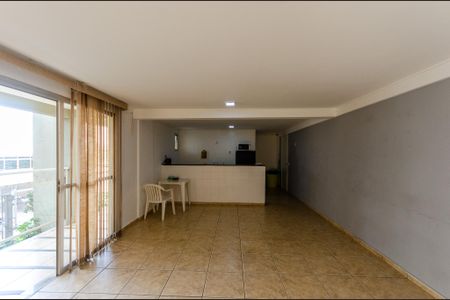 Apartamento à venda com 52m², 2 quartos e 1 vaga Apartamento à venda com 52m², 2 quartos e 1 vagaÁrea comum - Salão de festas