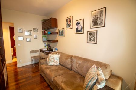 Apartamento à venda com 178m², 4 quartos e 3 vagas Apartamento à venda com 178m², 4 quartos e 3 vagasQuarto 1