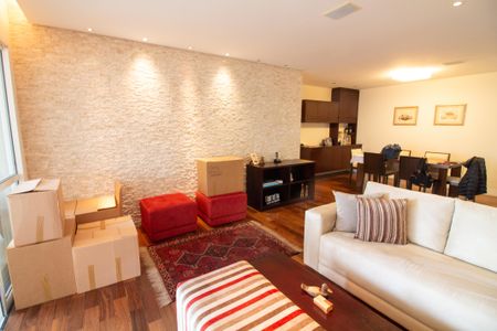 Apartamento à venda com 178m², 4 quartos e 3 vagas Apartamento à venda com 178m², 4 quartos e 3 vagasSala