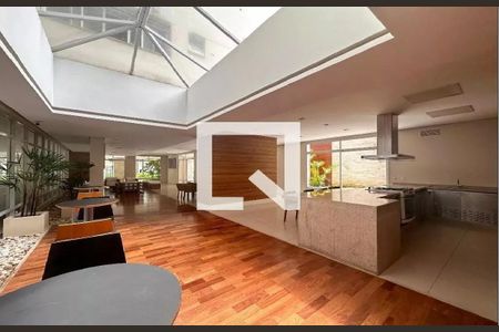 Apartamento à venda com 178m², 4 quartos e 3 vagas Apartamento à venda com 178m², 4 quartos e 3 vagasÁrea comum - Salão de Festas Gourmet