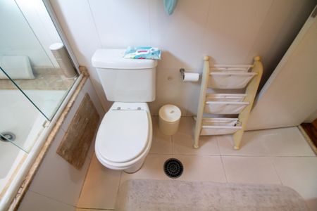 Apartamento à venda com 178m², 4 quartos e 3 vagas Apartamento à venda com 178m², 4 quartos e 3 vagasBanheiro da Suíte 2