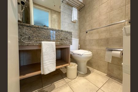 Banheiro  de kitnet/studio à venda com 1 quarto, 30m² em Perdizes, São Paulo