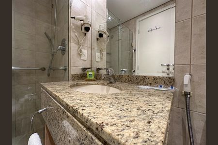 Banheiro  de kitnet/studio à venda com 1 quarto, 30m² em Perdizes, São Paulo