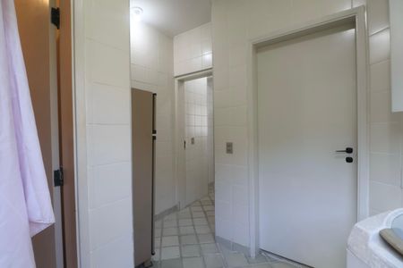 Apartamento para alugar com 336m², 4 quartos e 2 vagas Apartamento para alugar com 336m², 4 quartos e 2 vagasÁrea de Serviço