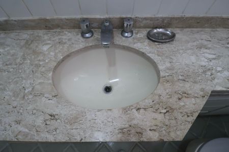 Apartamento para alugar com 336m², 4 quartos e 2 vagas Apartamento para alugar com 336m², 4 quartos e 2 vagasBanheiro Social