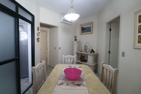 Apartamento para alugar com 336m², 4 quartos e 2 vagas Apartamento para alugar com 336m², 4 quartos e 2 vagasCozinha