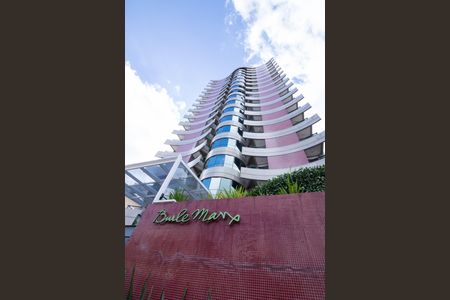 Apartamento à venda com 90m², 2 quartos e 2 vagasFachada