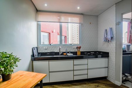 Apartamento à venda com 90m², 2 quartos e 2 vagasCozinha