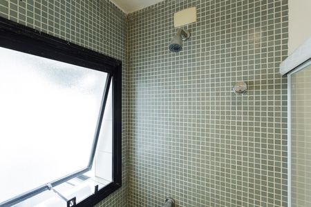 Banheiro Social de apartamento à venda com 2 quartos, 61m² em Vila Uberabinha, São Paulo