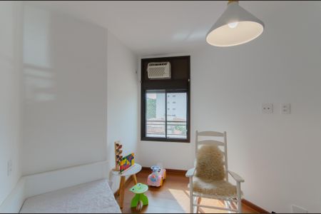 Apartamento à venda com 112m², 2 quartos e 2 vagasQuarto