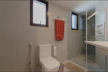 Apartamento à venda com 112m², 2 quartos e 2 vagasBanheiro Social