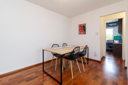 Apartamento à venda com 70m², 2 quartos e 1 vagaSala