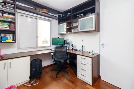 Apartamento à venda com 70m², 2 quartos e 1 vagaQuarto 2