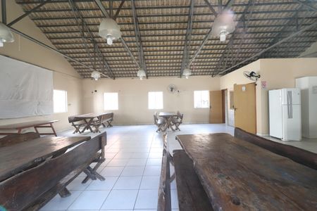 Apartamento para alugar com 45m², 2 quartos e sem vagaÁrea comum - Salão de festas