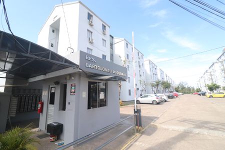 Apartamento para alugar com 45m², 2 quartos e sem vagaFachada e portaria