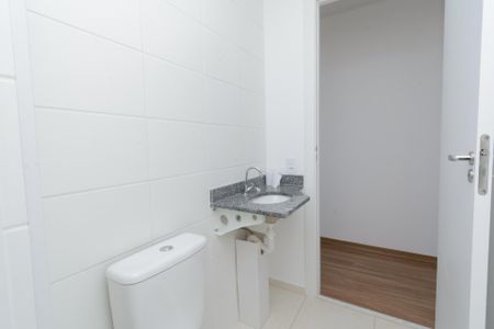 Banheiro Social de apartamento à venda com 2 quartos, 48m² em Novo Riacho, Contagem